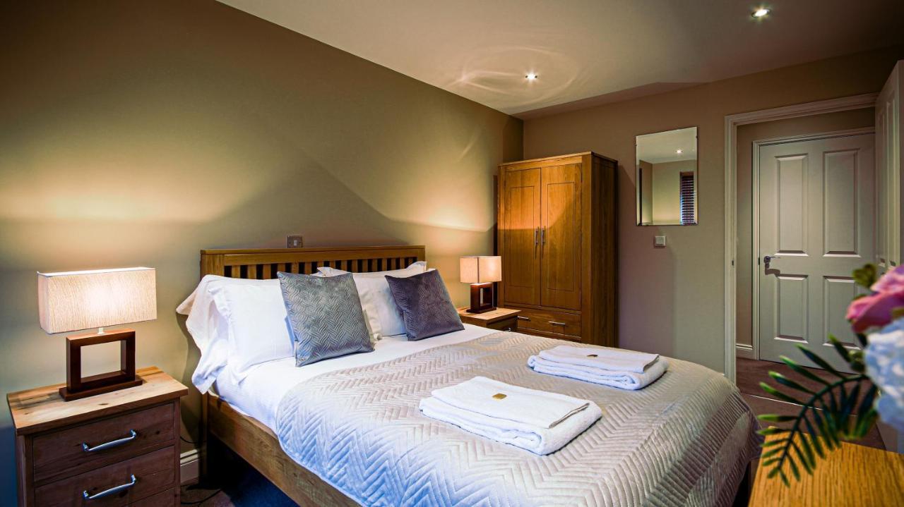 Superb City Center 1 Or 2 Bedroom Apts King Bed Southampton Esterno foto