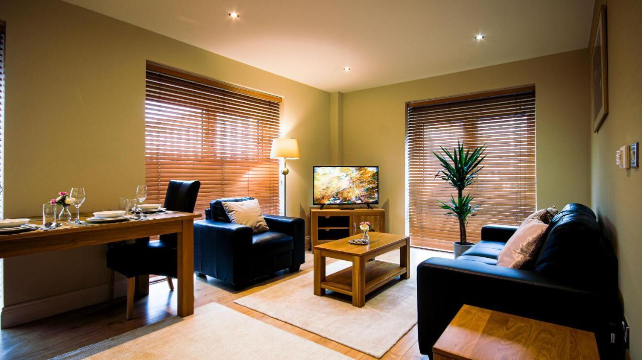 Superb City Center 1 Or 2 Bedroom Apts King Bed Southampton Esterno foto