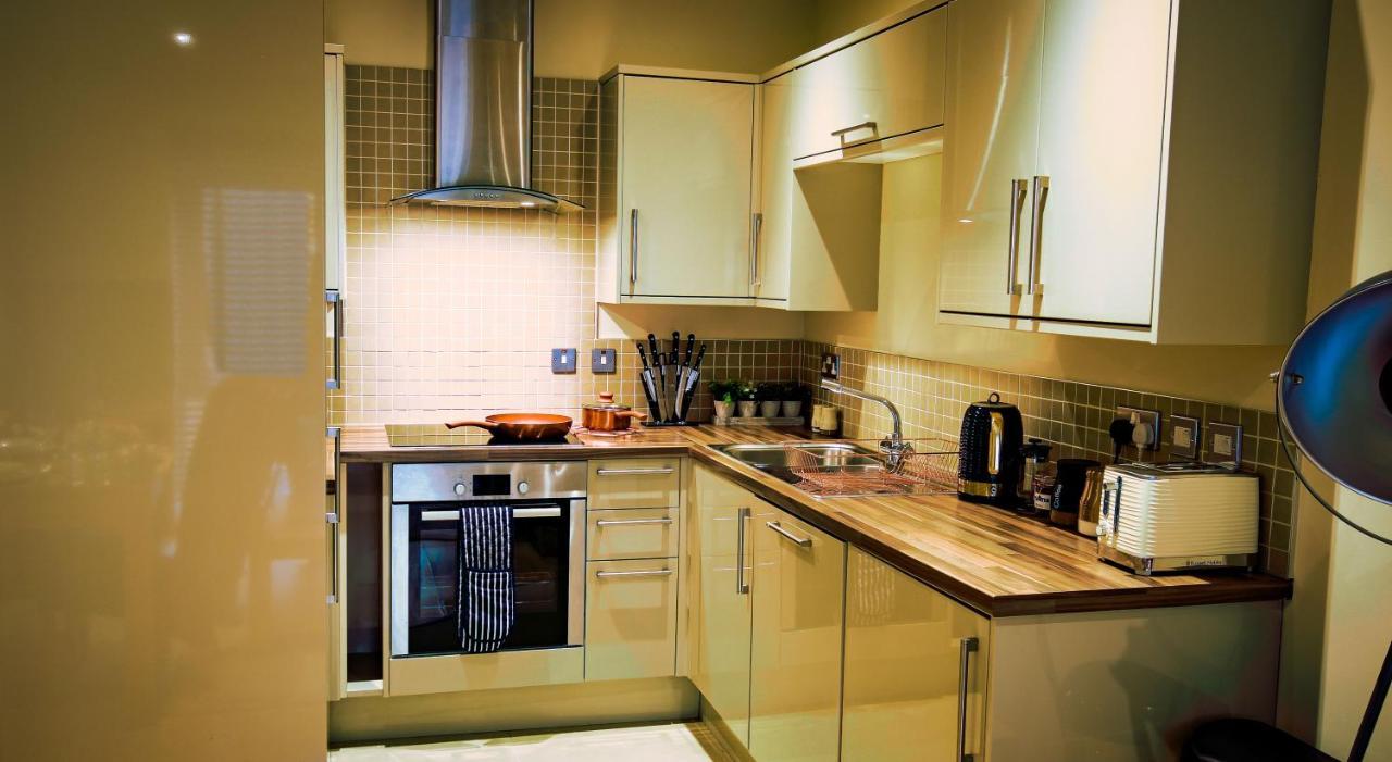 Superb City Center 1 Or 2 Bedroom Apts King Bed Southampton Esterno foto