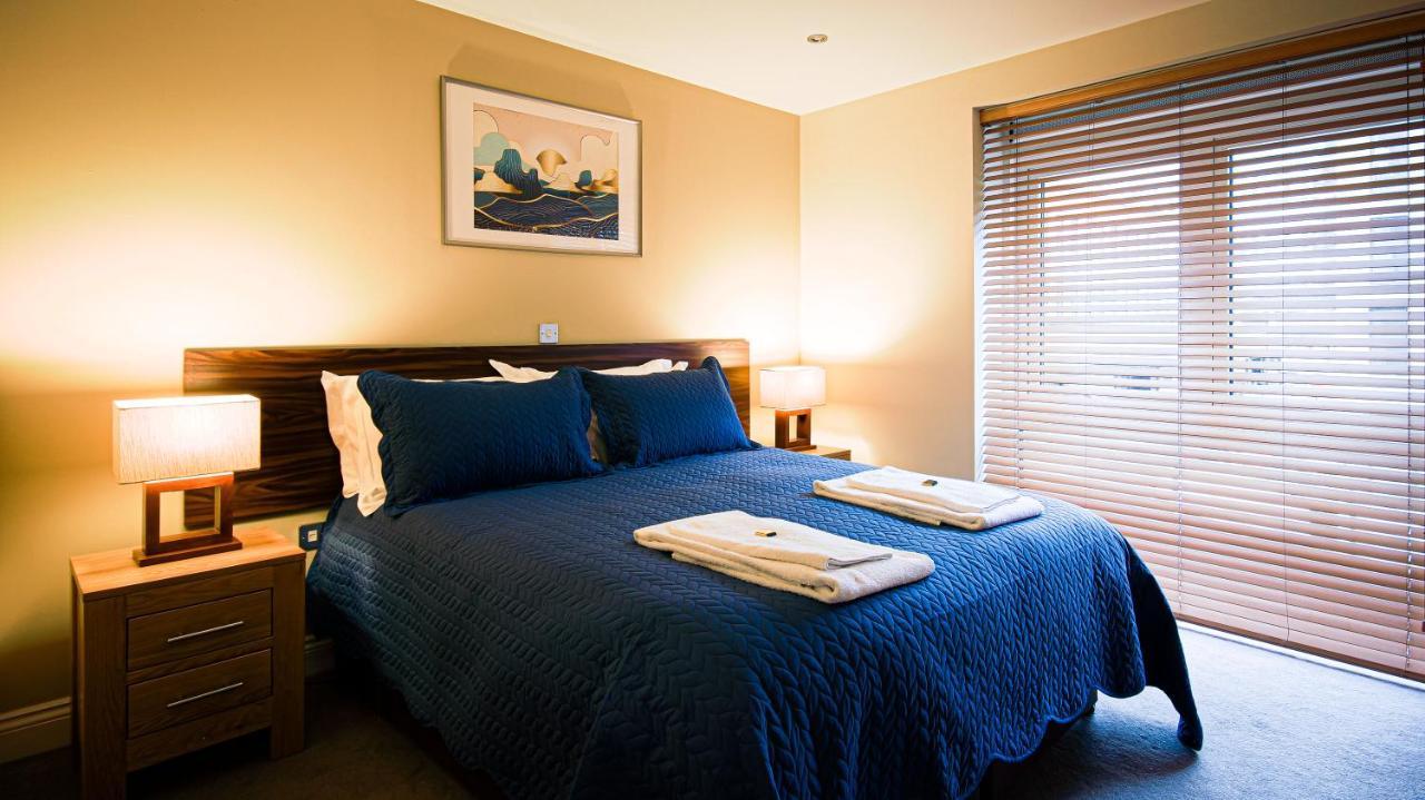 Superb City Center 1 Or 2 Bedroom Apts King Bed Southampton Esterno foto